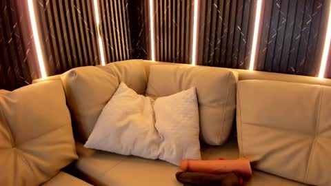 Vanessa Hard online show from 27, 3, 2026