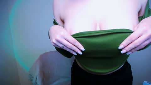 Vanessa online show from 15, 12, 2024