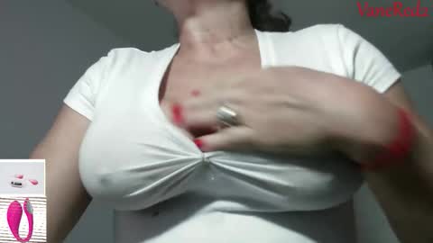 Vanesared2 online show from 6, 3, 2026