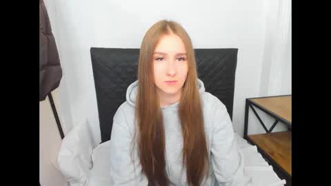 Snapshot of vanessatrue chatting on 6, 2, 2026 VanessaTrue online show from 6, 2, 2026