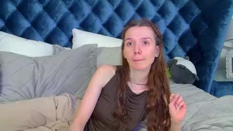 Snapshot of vanessavienne chatting on 21, 4, 2026 VanessaVienne online show from 21, 4, 2026