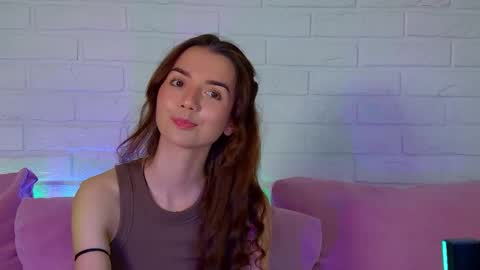 Snapshot of vanessavienne chatting on 24, 4, 2026 VanessaVienne online show from 24, 4, 2026