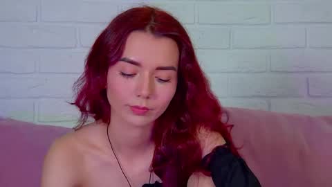Snapshot of vanessavienne chatting on 22, 5, 2026 VanessaVienne online show from 22, 5, 2026