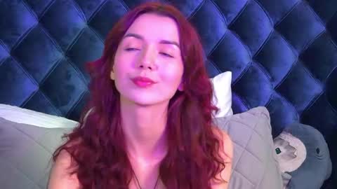 Snapshot of vanessavienne chatting on 26, 5, 2026 VanessaVienne online show from 26, 5, 2026