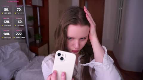 Luna online show from 5, 2, 2026