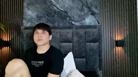 vanilla_hot_ online show from 18, 11, 2025