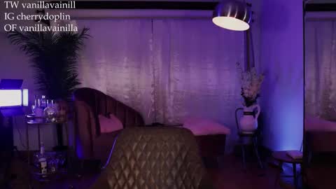 Annabet  online show from 5, 12, 2025