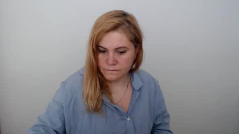 vanillaloveli online show from 7, 6, 2026