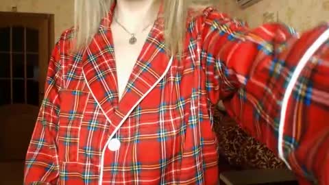 VanillaMuffin online show from 24, 1, 2025