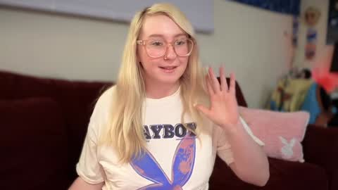 vanillapuddingpie online show from 3, 2, 2025