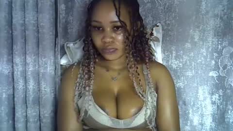 Snapshot of vanillavenus chatting on 16, 5, 2026 vanillavenus online show from 16, 5, 2026