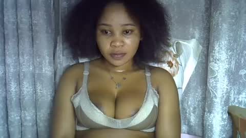 Snapshot of vanillavenus chatting on 17, 6, 2026 vanillavenus online show from 17, 6, 2026