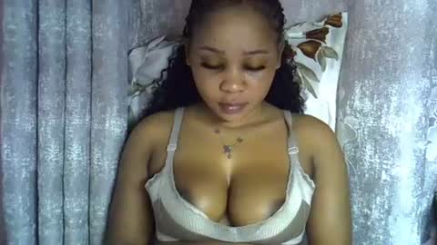 Snapshot of vanillavenus chatting on 10, 7, 2026 vanillavenus online show from 10, 7, 2026