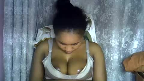 Snapshot of vanillavenus chatting on 4, 8, 2026 vanillavenus online show from 4, 8, 2026
