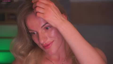 Sophie online show from 9, 6, 2026