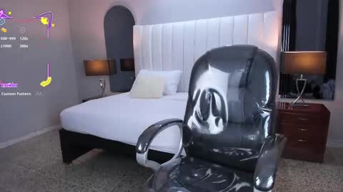 Karine online show from 24, 10, 2025