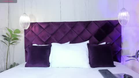 V A N N E S A   online show from 25, 10, 2025