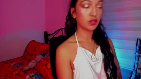 vannegoddess online show from 2, 12, 2025