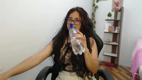 vanyxxxx online show from 9, 3, 2026