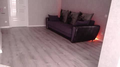 Varonica Caprii Online this week  Monday Tuesday Thursday Friday online show from 23, 12, 2024