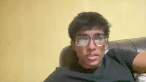 Snapshot of varun_00707 chatting on 16, 11, 2025 varun_00707 online show from 16, 11, 2025