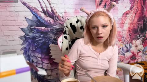 Snapshot of vasya_sylvia chatting on 4, 12, 2024 Vasya Sylvia online show from 4, 12, 2024