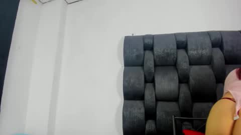 Aurora Cooper online show from 19, 10, 2025