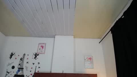 Aurora Cooper online show from 2, 11, 2025