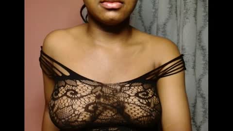 Snapshot of vee62 chatting on 6, 6, 2026 vee62 online show from 6, 6, 2026