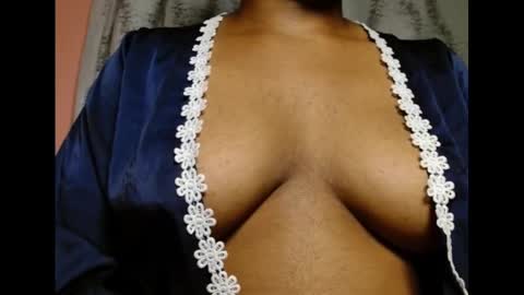 Snapshot of vee62 chatting on 10, 7, 2026 vee62 online show from 10, 7, 2026