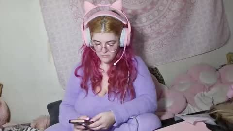 Veronica Lehane online show from 16, 11, 2025