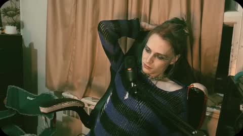 Snapshot of veelucious chatting on 8, 10, 2025 veelucious online show from 8, 10, 2025
