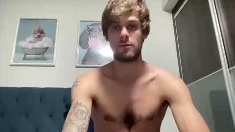 Joeyyy online show from 10, 10, 2025