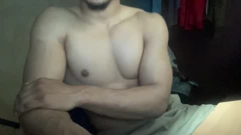 Snapshot of veilofstrength11 chatting on 6, 11, 2025 veilofstrength11 online show from 6, 11, 2025