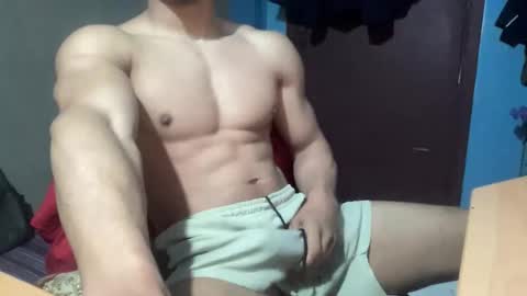 Snapshot of veilofstrength11 chatting on 17, 12, 2025 veilofstrength11 online show from 17, 12, 2025