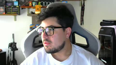 Charles online show from 8, 9, 2025