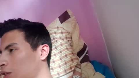 Snapshot of velk_hot1 chatting on 1, 2, 2025 velk_hot1 online show from 1, 2, 2025