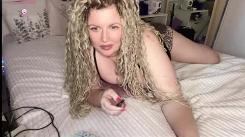 vellinka online show from 7, 10, 2025