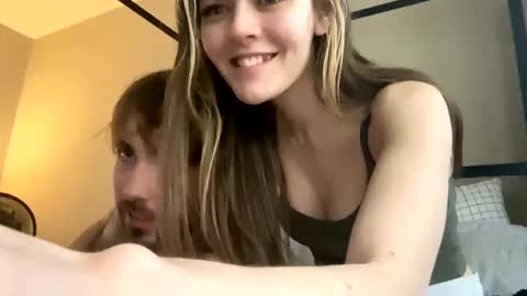 velmaxshaggy online show from 5, 3, 2025