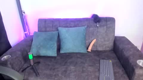 velmoon online show from 11, 11, 2025