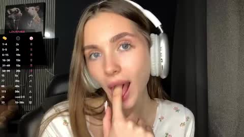 Nia online show from 13, 4, 2026