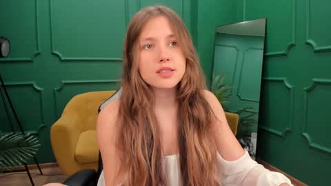 Snapshot of velvet_cherry chatting on 12, 1, 2025 velvet_cherry online show from 12, 1, 2025