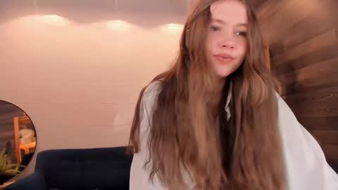 velvet_cherry online show from 19, 11, 2025