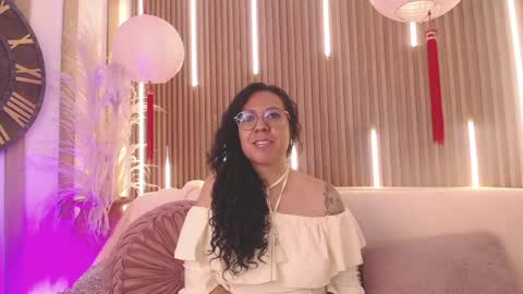 Emma Curly online show from 14, 5, 2026