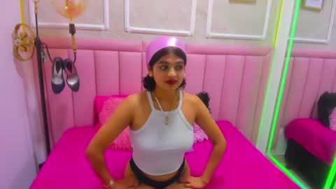 Snapshot of velvet_giirll chatting on 30, 6, 2026 velvet_giirll online show from 30, 6, 2026