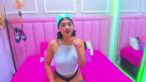 Snapshot of velvet_giirll chatting on 3, 7, 2026 velvet_giirll online show from 3, 7, 2026