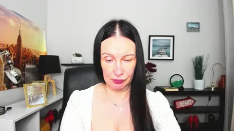 Jasmine online show from 25, 9, 2025