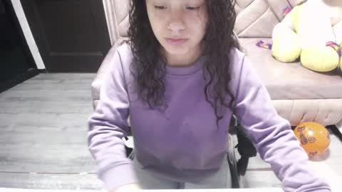 velvet_moon_v online show from 22, 10, 2025