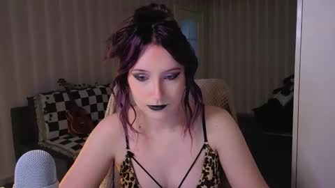 Snapshot of velvet_siren chatting on 12, 5, 2026 Violet online show from 12, 5, 2026