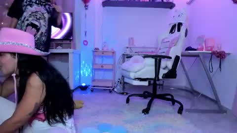 Snapshot of velvetpink777 chatting on 10, 7, 2026 Katrin online show from 10, 7, 2026